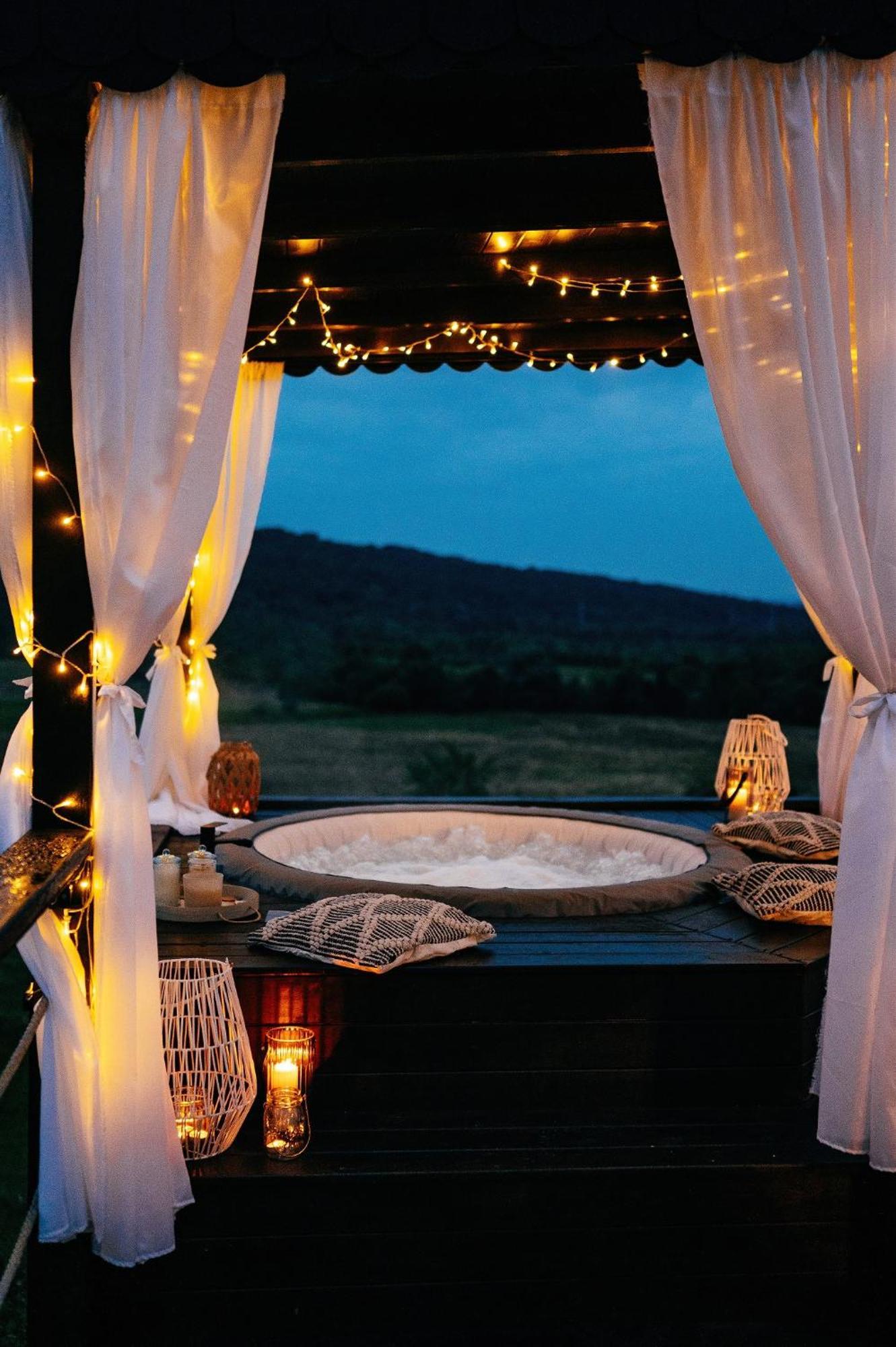 Kallias Dome Luxury tent 4*